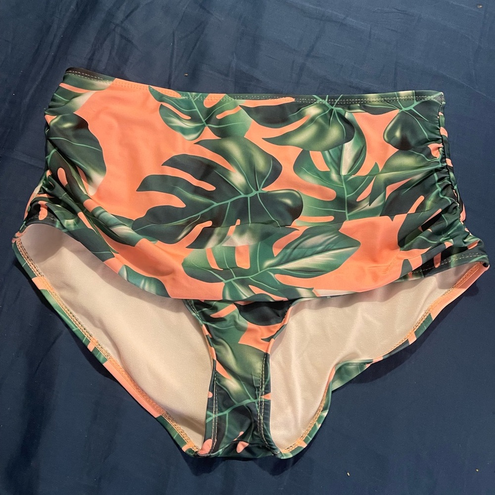 Monstera bathing suit bottoms